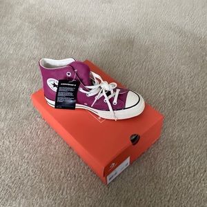 Leather high top sneaks